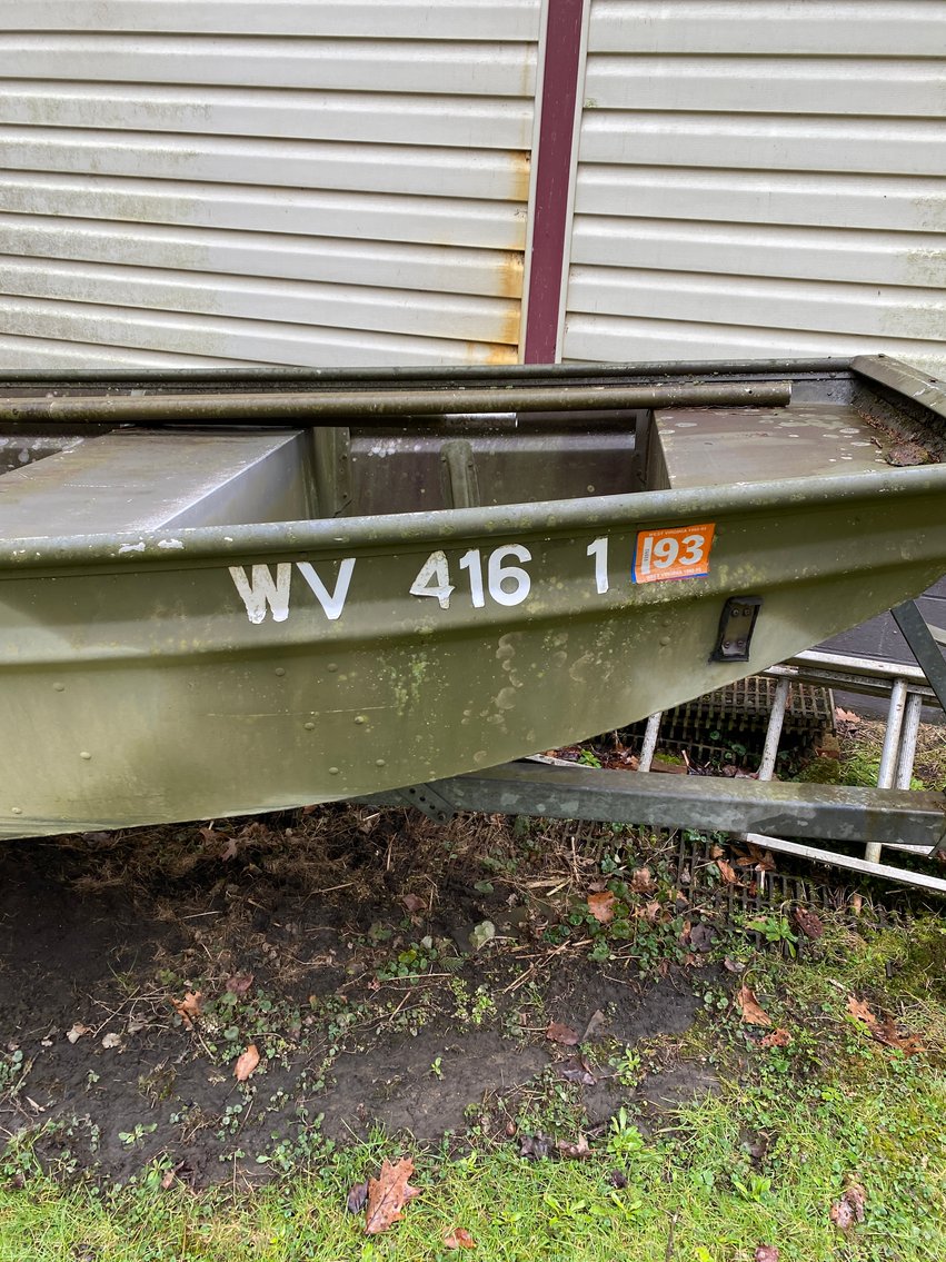 Image for Tunnelton, WV -- Equipment & Estate Auction – GMC Sierra, F-550 Utility Truck, Zero-Turn Mowers, Shipping Containers, Boats