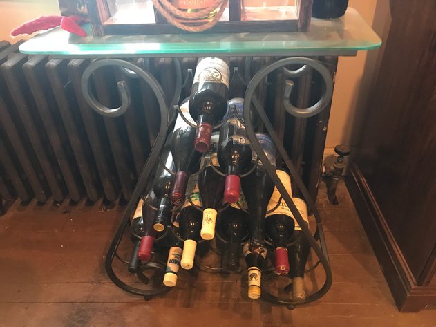 Image for Scenery Hill, PA - Horse Tac, Glassware, Pyrex, Signed Prints, Collectibles, and Furniture