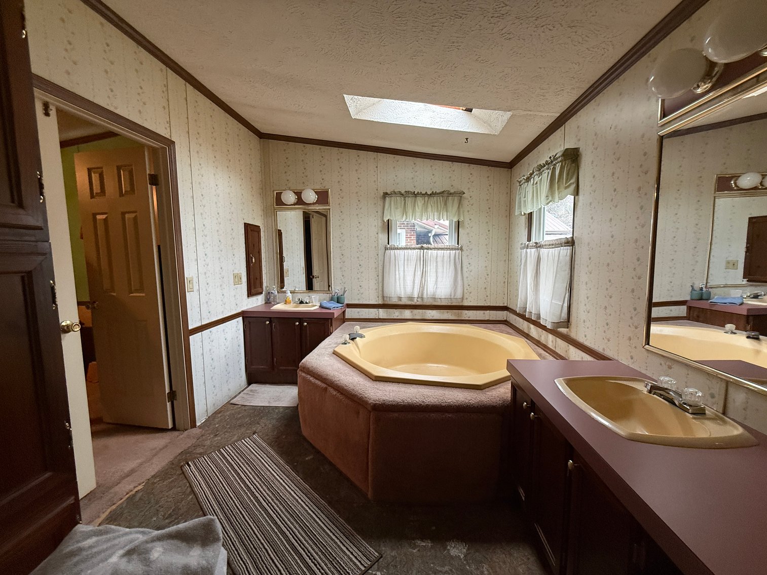 Image for Danville, WV – 3 Bedroom Doublewide that Must Be Moved: Perfect for Home, Rental, or Weekend Retreat!