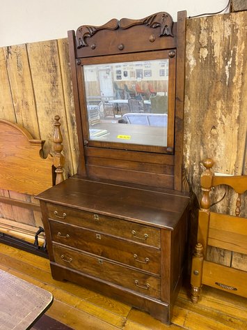 Image for Jane Lew, WV - Mahindra Tractor, H-D Motorcycle, Antiques, Furniture, Lawn Equipment