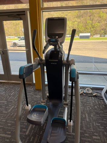 Image for Portsmouth, OH -- Gym Equipment Auction, Commercial-Grade Equipment, Dumbbells, Weight Benches, Treadmills, Tanning Bed & More!