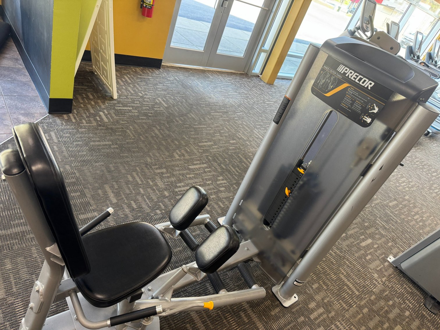 Image for Portsmouth, OH -- Gym Equipment Auction, Commercial-Grade Equipment, Dumbbells, Weight Benches, Treadmills, Tanning Bed & More!