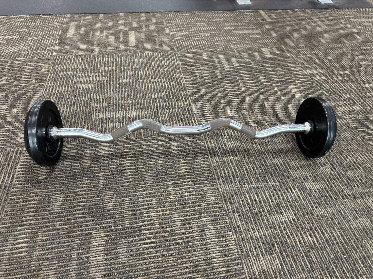 Image for Portsmouth, OH -- Gym Equipment Auction, Commercial-Grade Equipment, Dumbbells, Weight Benches, Treadmills, Tanning Bed & More!