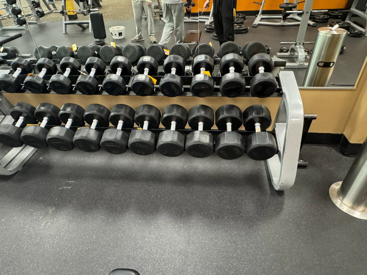 Image for Portsmouth, OH -- Gym Equipment Auction, Commercial-Grade Equipment, Dumbbells, Weight Benches, Treadmills, Tanning Bed & More!