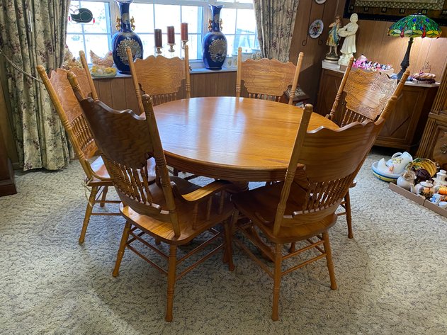 Image for Farmington, WV -- ESTATE SALE - Nice Selection of Fenton Glassware, Country Style Decor, Quality Furniture, Household Goods, Vintage Jewelry, Home Decor Items, and MUCH MORE!!