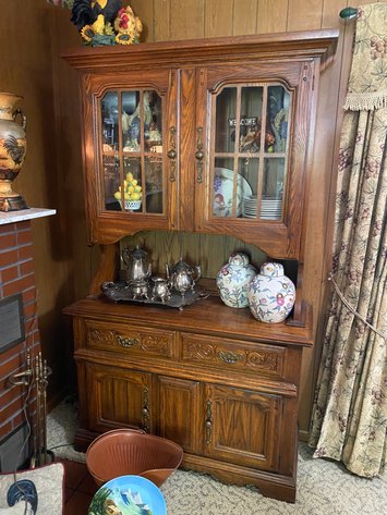 Image for Farmington, WV -- ESTATE SALE - Nice Selection of Fenton Glassware, Country Style Decor, Quality Furniture, Household Goods, Vintage Jewelry, Home Decor Items, and MUCH MORE!!