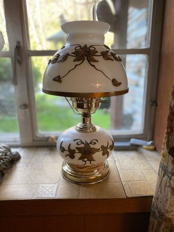 Image for Farmington, WV -- ESTATE SALE - Nice Selection of Fenton Glassware, Country Style Decor, Quality Furniture, Household Goods, Vintage Jewelry, Home Decor Items, and MUCH MORE!!