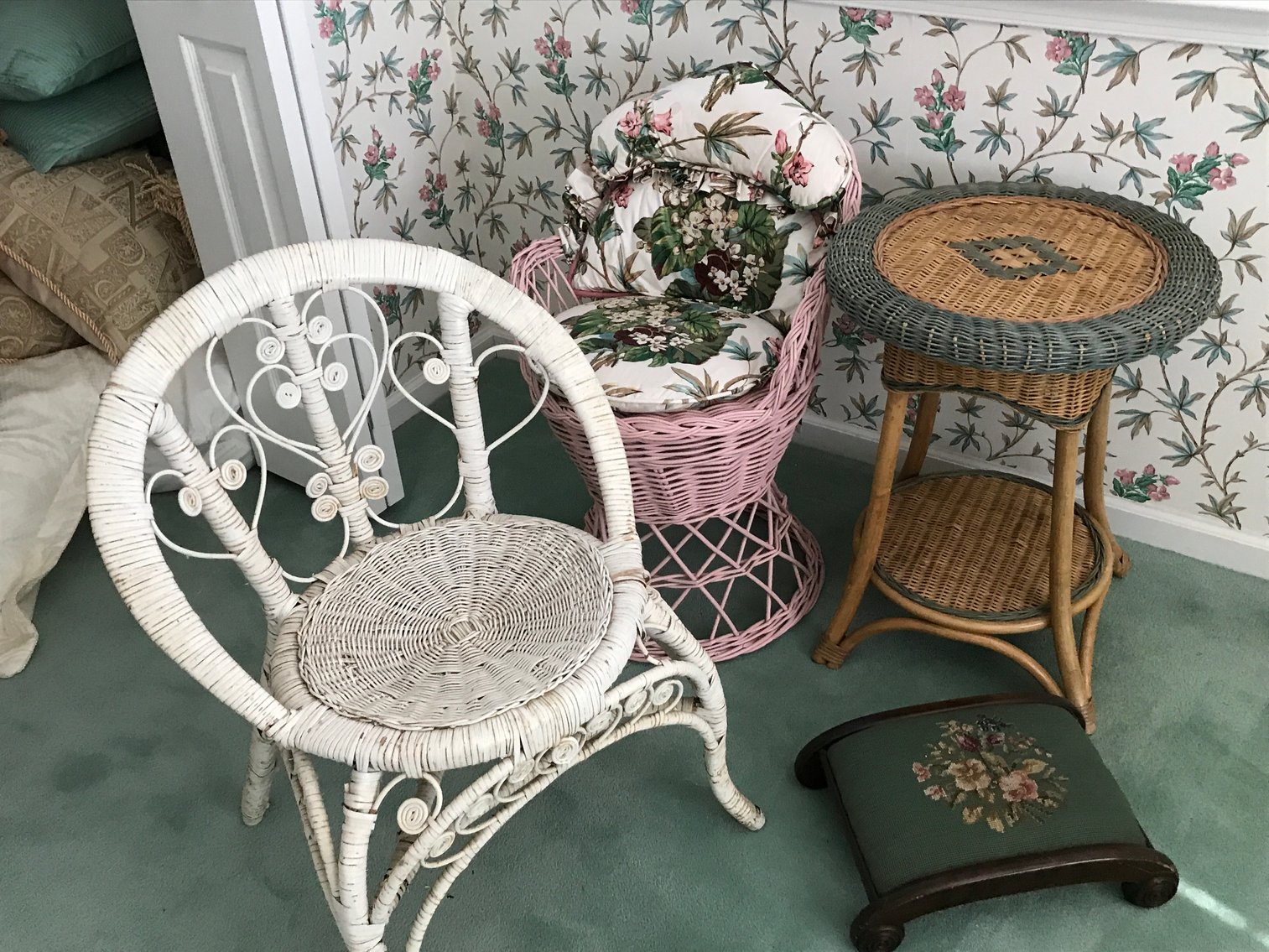 Image for Morgantown, WV – Glassware, Collectibles, Early Cabbage Patch, Furniture, Home Decorations & Furniture