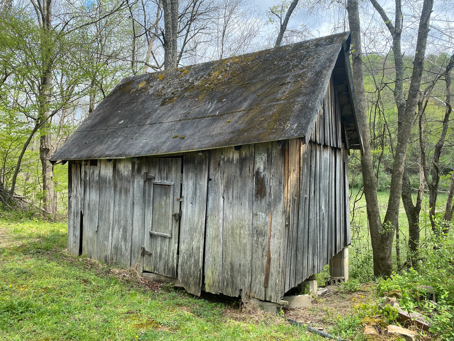 Image for Grafton, WV – Estate Auction: Chrysler Boat, Box Trailer Barn, Tools, Furniture & Contents