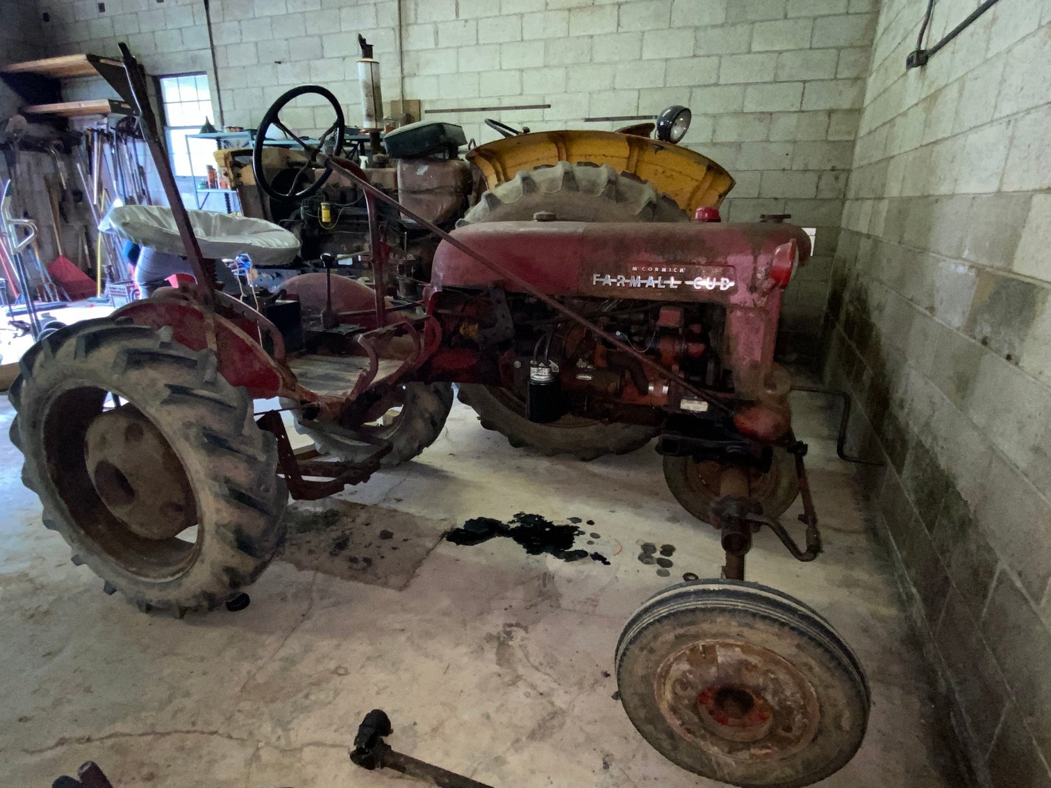 Image for Washington, WV - Lifetime Collection of David Berger: Antique Tractors, Cast Metal Toy Tractors, Farm Tools & Implements.