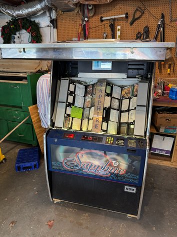 Image for Beckley, WV -- Dodge Dakota, Furniture, Tools, Lawn Care, Juke Box, Lamps, Antiques, Air Compressors, Generator and MORE!
