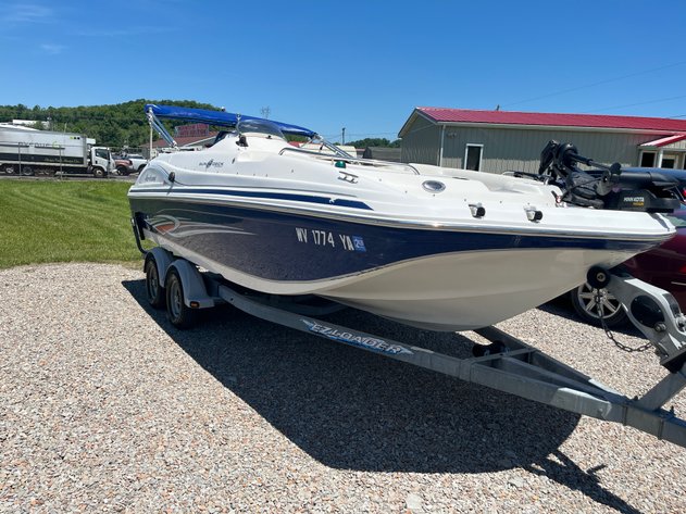 Image for Shinnston, WV - 2012 Hurricane SD Sport 188 Deck Boat, Yamaha F150 Outboard & EZ Loader Trailer