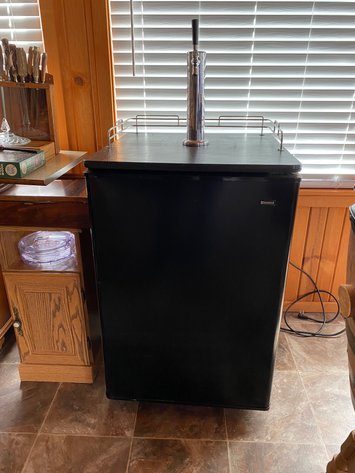 Image for Masontown, PA - Huge Moving Auction: Sports Memorabilia, Collectibles, Designer Handbags, Tools, Glassware, and Much More!