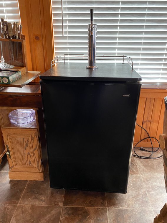 Image for Masontown, PA - Huge Moving Auction: Sports Memorabilia, Collectibles, Designer Handbags, Tools, Glassware, and Much More!