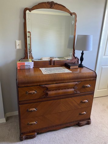 Image for Masontown, PA - Huge Moving Auction: Sports Memorabilia, Collectibles, Designer Handbags, Tools, Glassware, and Much More!
