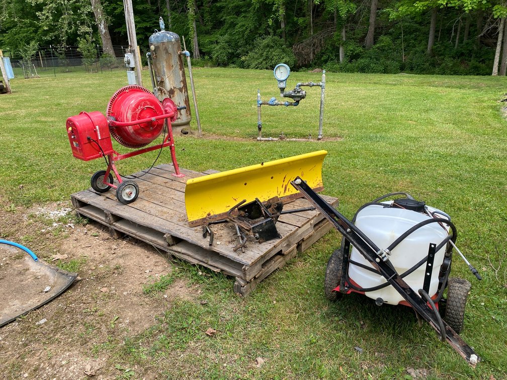 Image for Horner, WV - Sporting goods, Antiques, Featherweight Traveling Sewing Machines, Musical Instruments, Tools, Construction Supplies, Rough Sawn Hardwood, Household Items, And More!