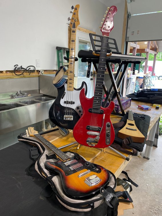 Image for Horner, WV - Sporting goods, Antiques, Featherweight Traveling Sewing Machines, Musical Instruments, Tools, Construction Supplies, Rough Sawn Hardwood, Household Items, And More!