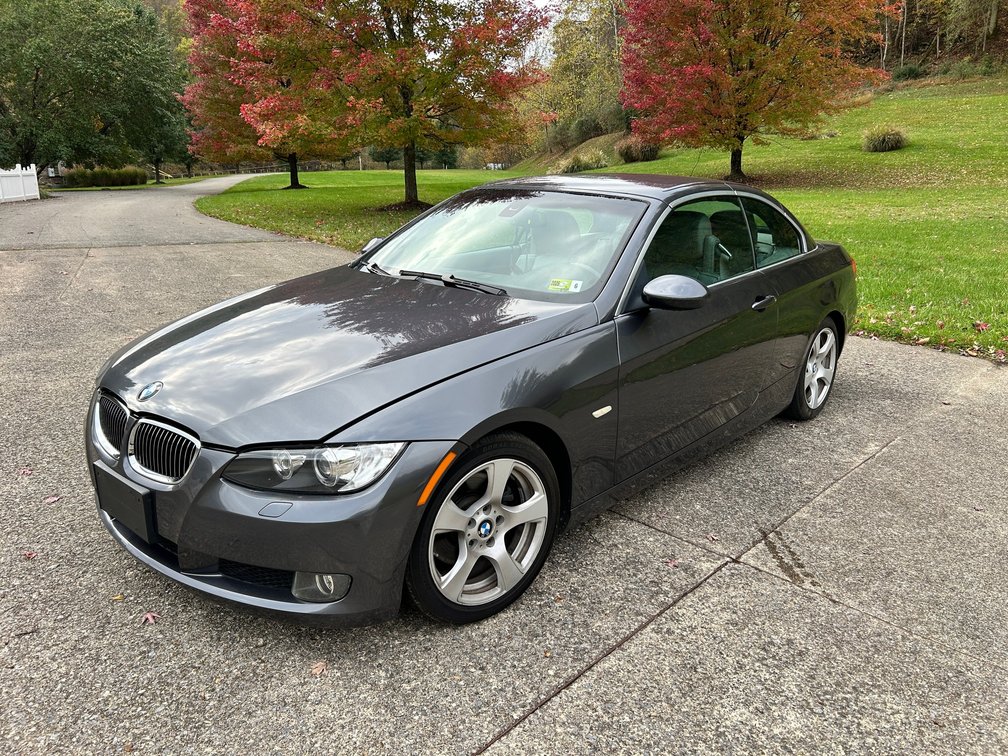 Image for Glenville, WV - '66 Cutlass, '88 Mercedes, '07 BMW 328i, Genie Lift, '15 Range Rover, ‘13 Mercedes E350, '74 Stingray