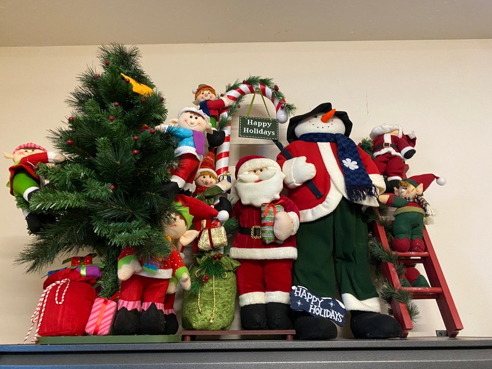Image for Weston, WV - 600+ LOTS: Quality Furniture, Collectibles, Craft Items, Seasonal Decor, Lawn and Garden Items, and MORE!
