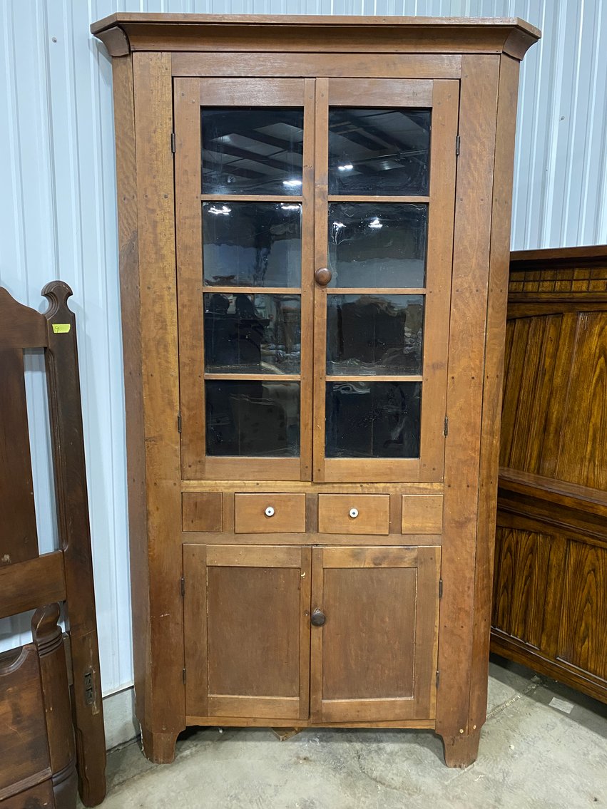 Image for Shinnston, WV - Old Time Style LIVE Antique & Collectible Auction! Over 400 Lots!