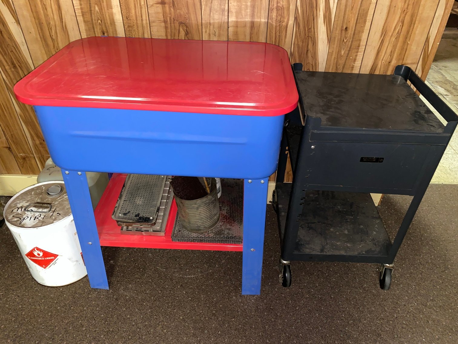 Image for Mt. Pleasant, PA - Woodworking equipment, Hand tools, Harley Davidson Collectibles, Household Furniture, New in Box Kitchen Items, Designer Purses, and more!