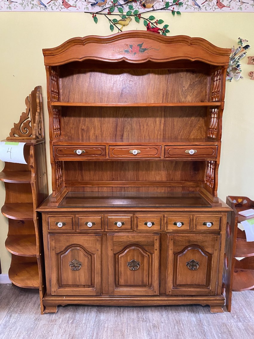 Image for Scottdale, PA – Estate Auction of well cared for furniture and appliances