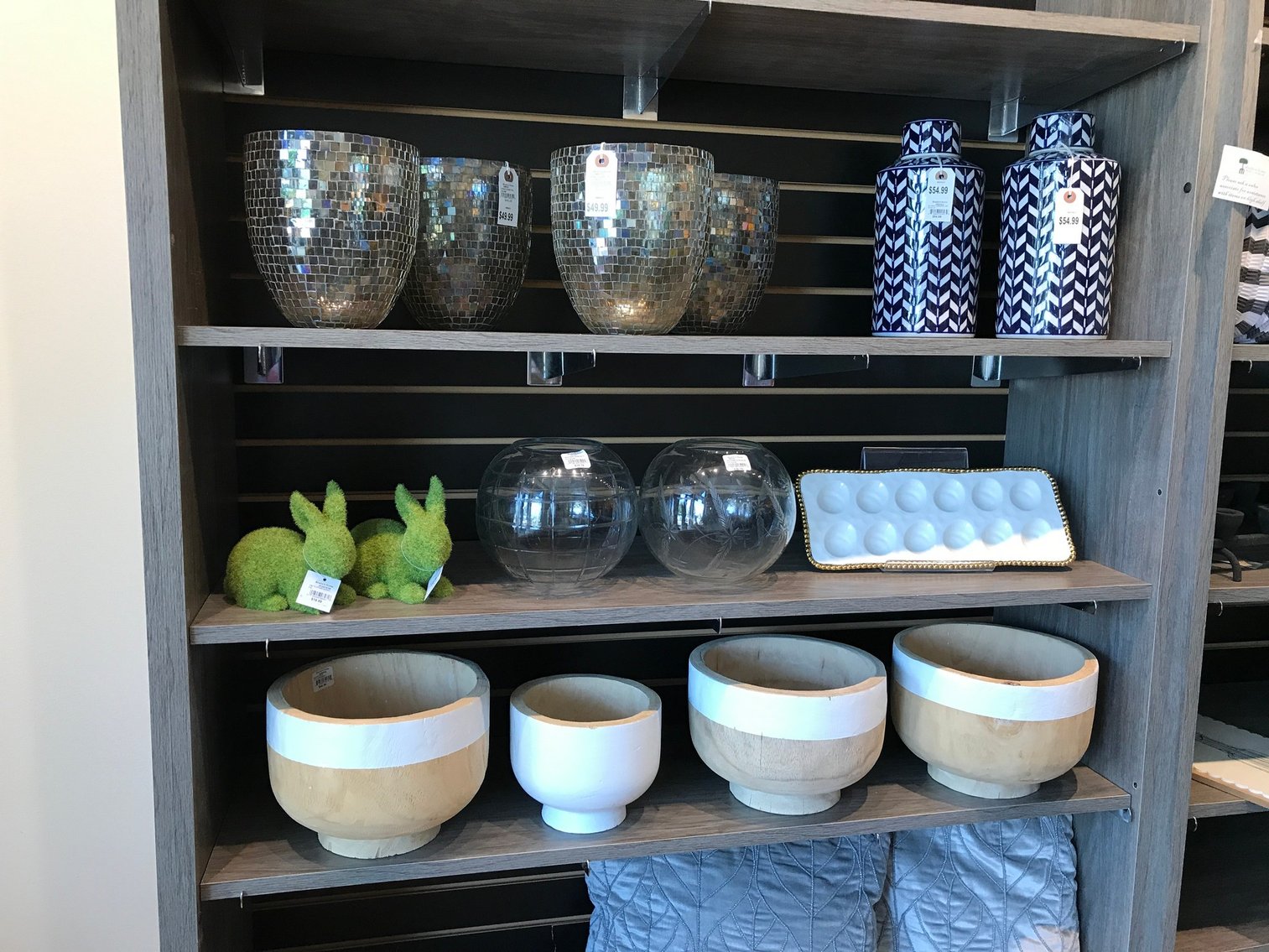 Image for Morgantown, WV – Sheila’s Home Decor and Gifts: Inventory, Fixtures, and Displays!