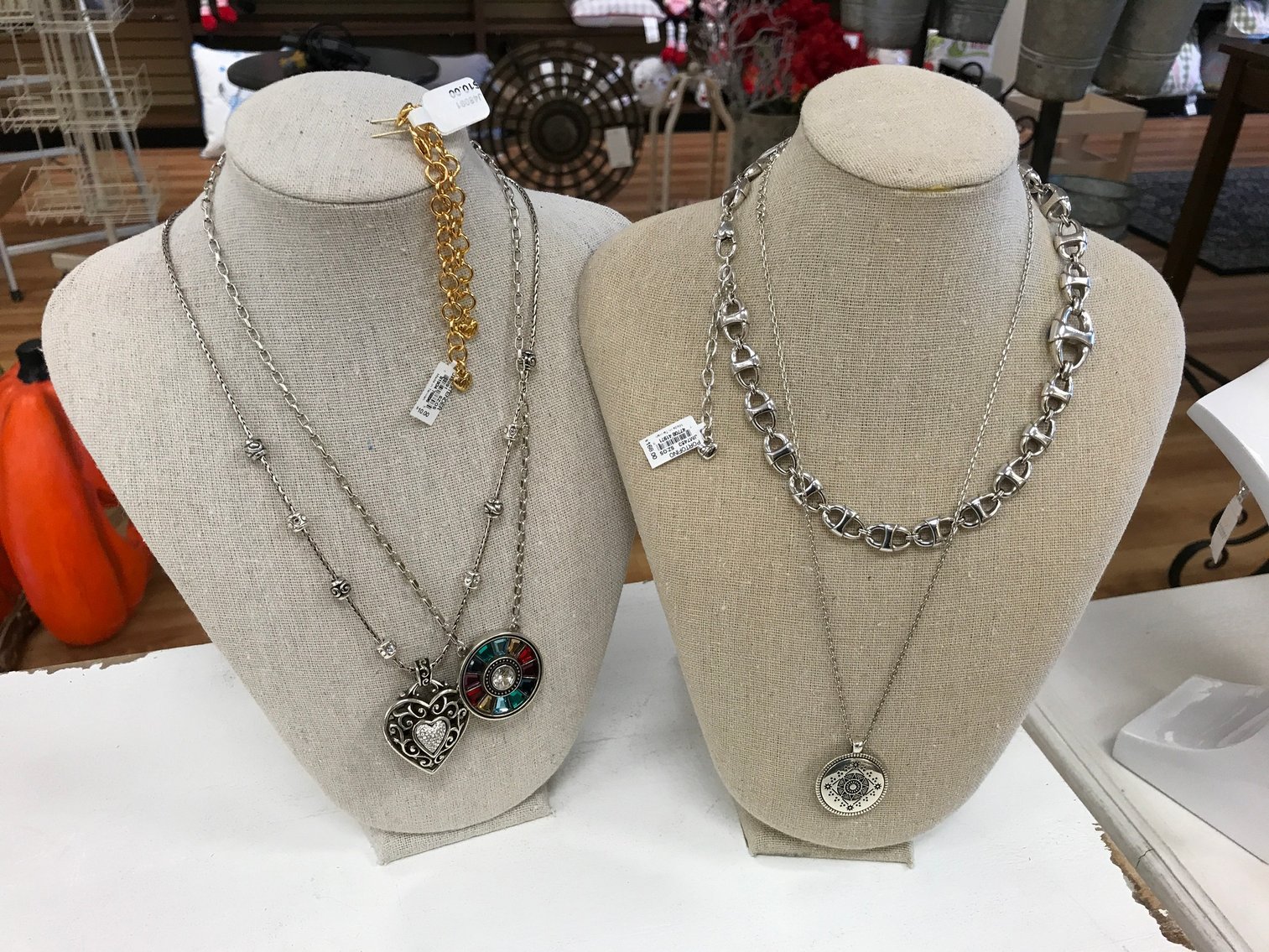 Image for Morgantown, WV – Sheila’s Home Decor and Gifts: Inventory, Fixtures, and Displays!