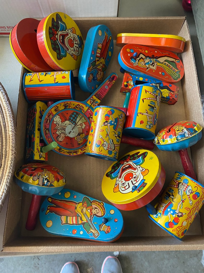 Image for Lemont Furnace, PA - Huge Collector's Downsizing Auction: Costume Jewelry, Vintage Barbie, Christmas Blowmolds, Collectible Toys,  Advertising, Disney, and More!