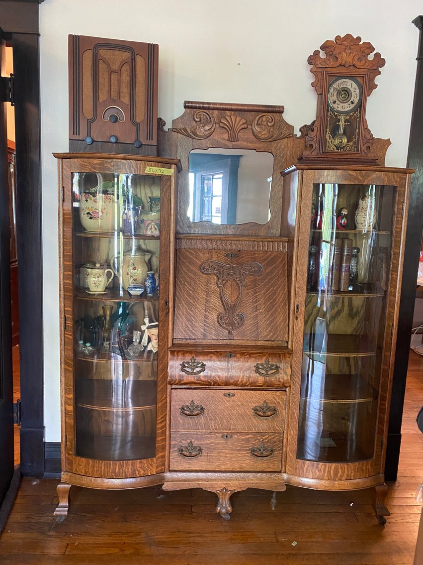 Image for Morgantown, WV – South Park Estate Auction Sale 1 of 2: Antique Furniture, Fiesta, Glassware, Primitives and More!
