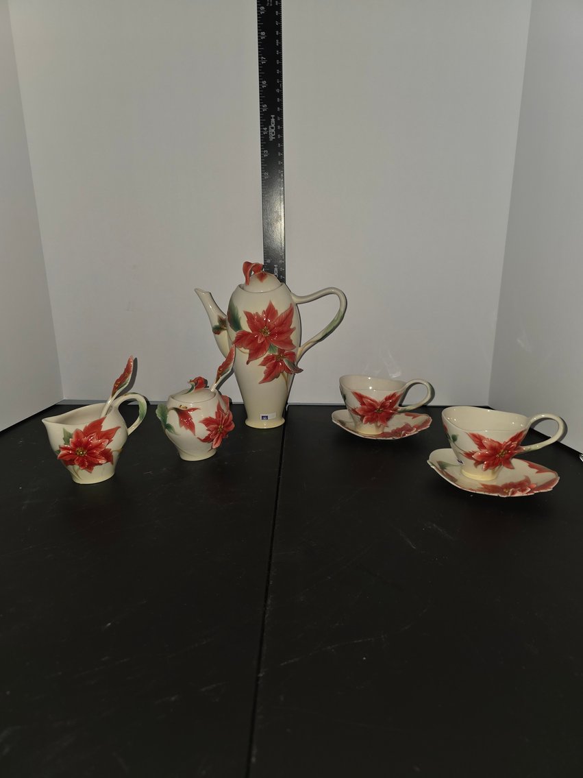 Image for Oak Hill, WV – Online Only Auction of Fine Quality Glassware, China, Clocks, Antiques from the Estate of Willard Lee Ball, Sale #2