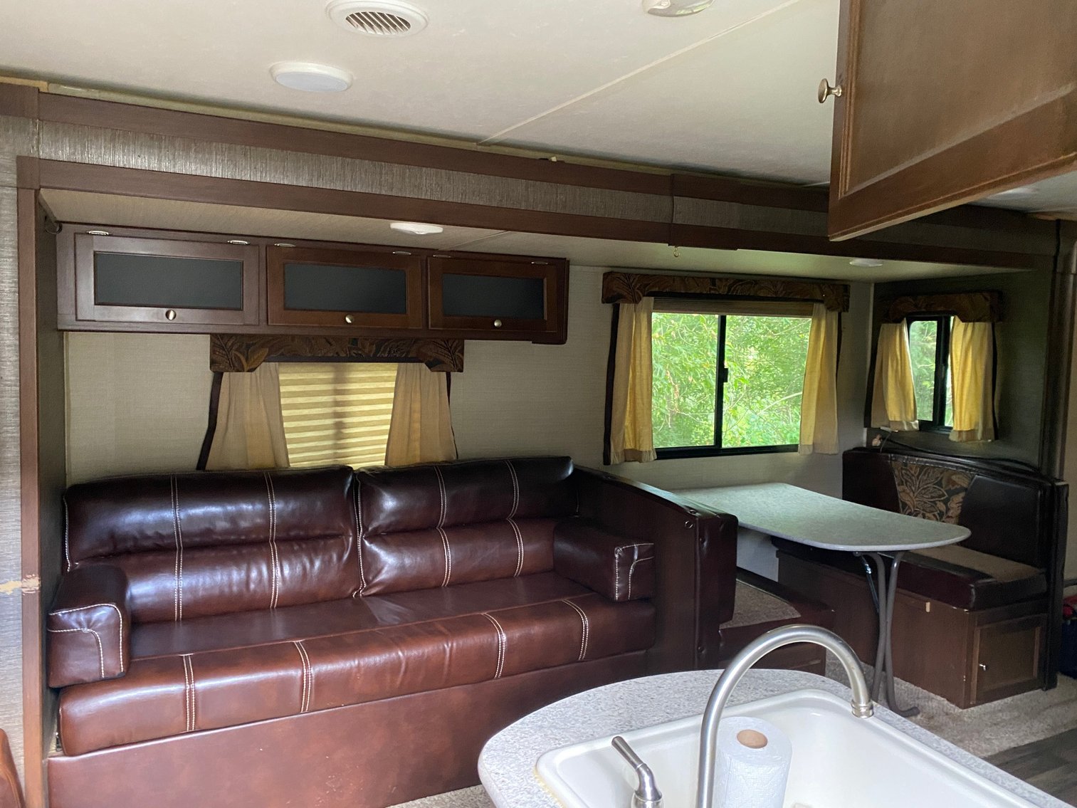 Image for Hopwood, PA - 2017 Keystone Bullet Ultra-Lite Camper, Model 269 R.L.S., 27-feet