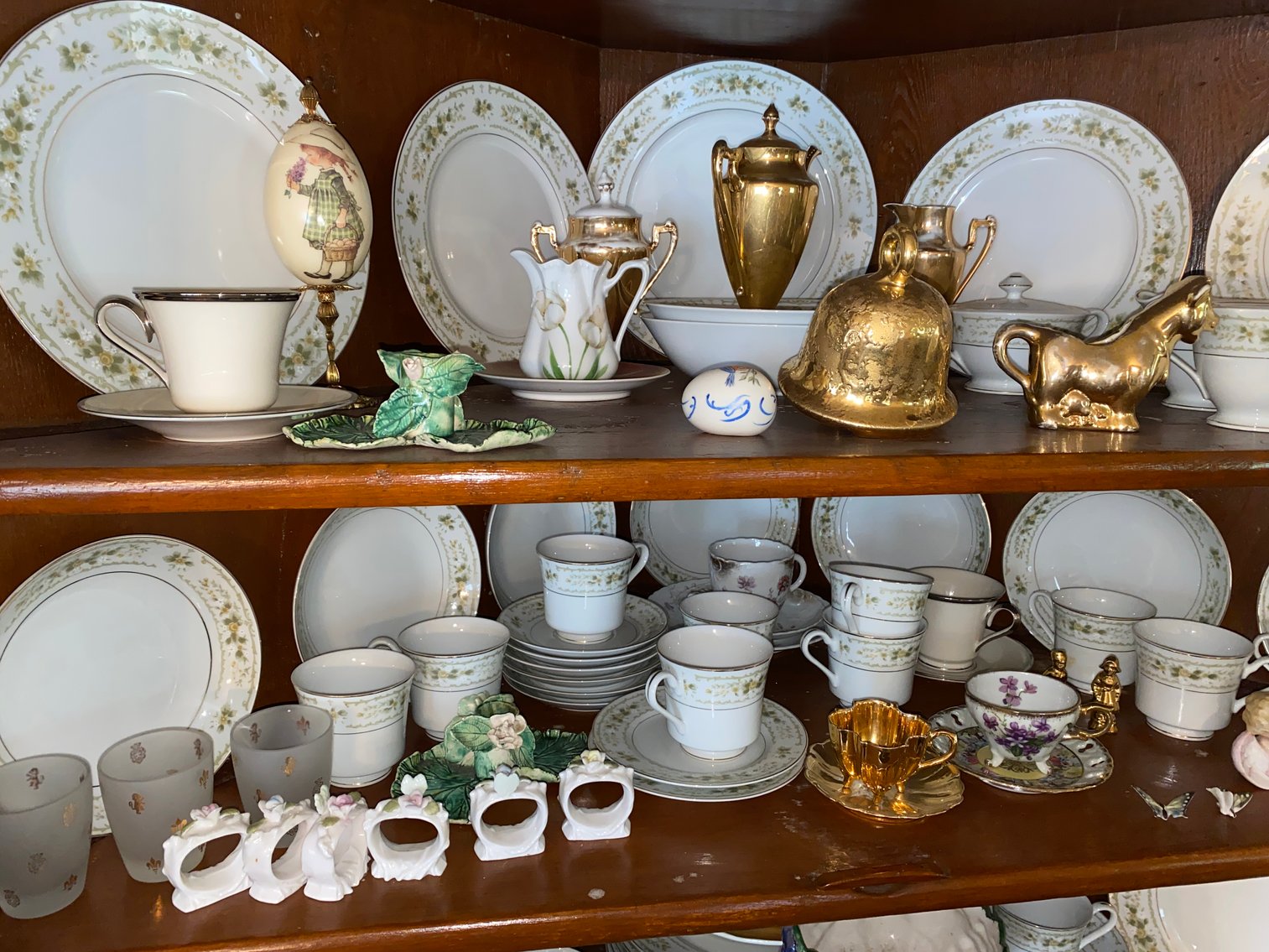 Image for Claysville, PA – Antique Furniture, Glassware, Household Goods, Victorian Furniture, and MORE!