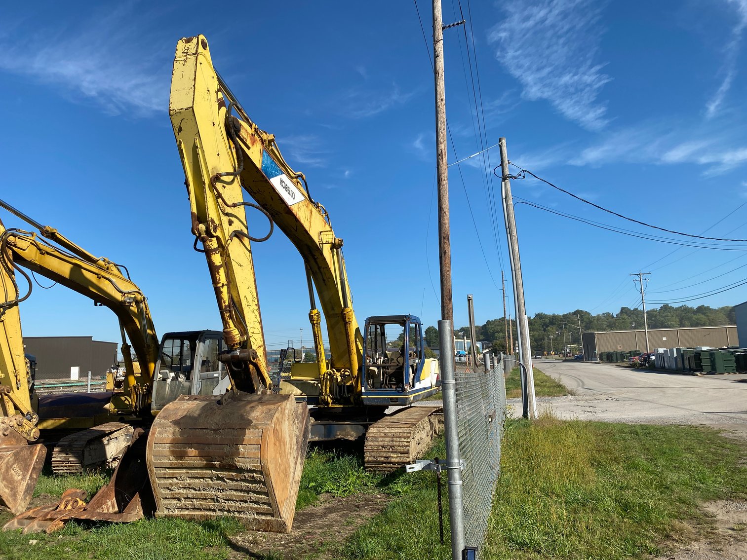 Image for Farrell, PA -- FREIGHTLINER WRECKER & ROLLBACK TRUCKS, OPERATING TOWING BUSINESS, EQUIPMENT, TOOLS, AND MORE!