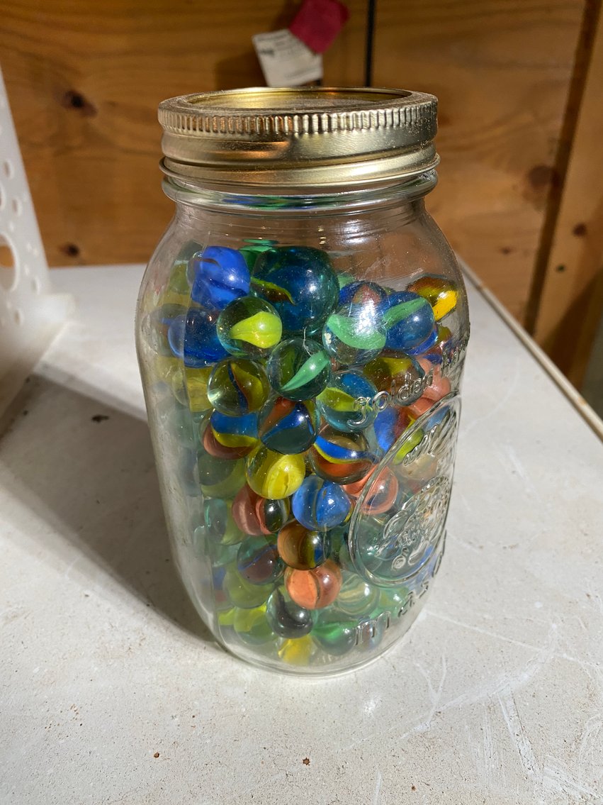 Image for Waynesburg, PA -- Large Online Estate Auction: Firearms, Reloading Supplies, Lequio Slot Machine, Fishing Gear, Household Items, and more!