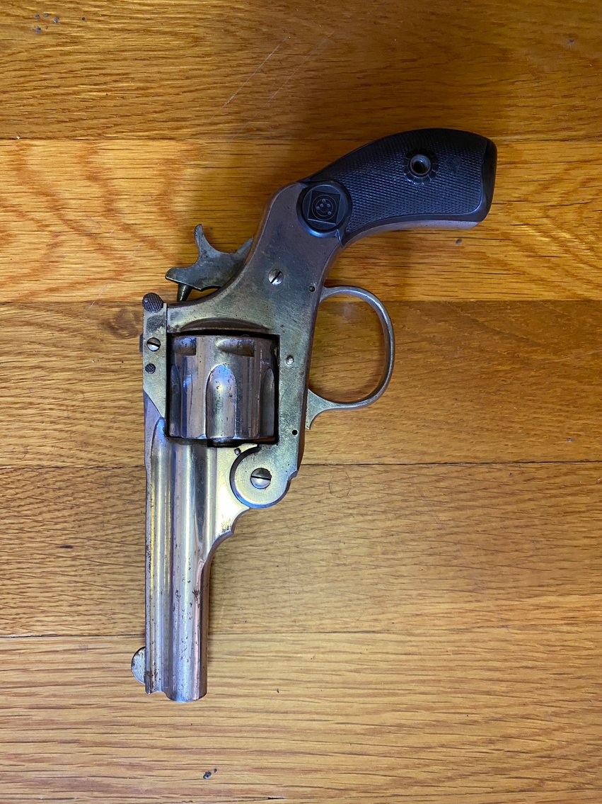 Image for Waynesburg, PA -- Large Online Estate Auction: Firearms, Reloading Supplies, Lequio Slot Machine, Fishing Gear, Household Items, and more!