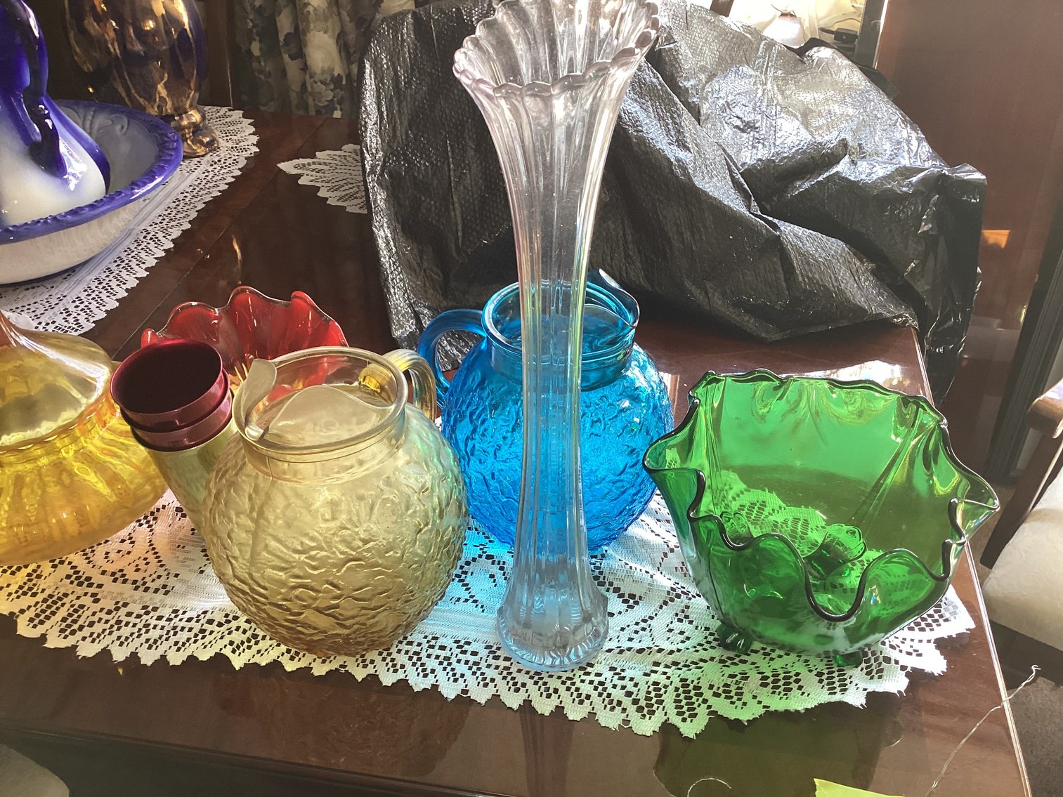 Image for Uniontown, PA – Online Estate Auction: Antique Dolls, Furniture, Glassware and More!