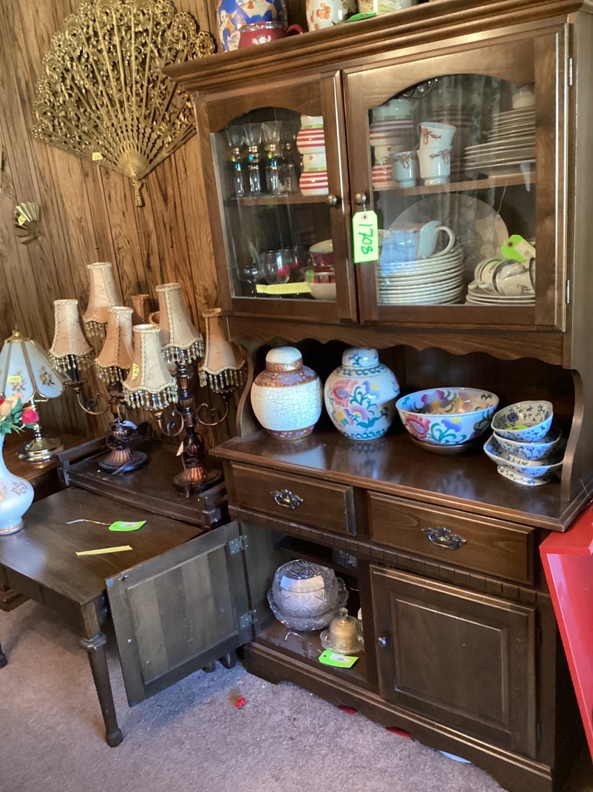 Image for Uniontown, PA – Online Estate Auction: Antique Dolls, Furniture, Glassware and More!