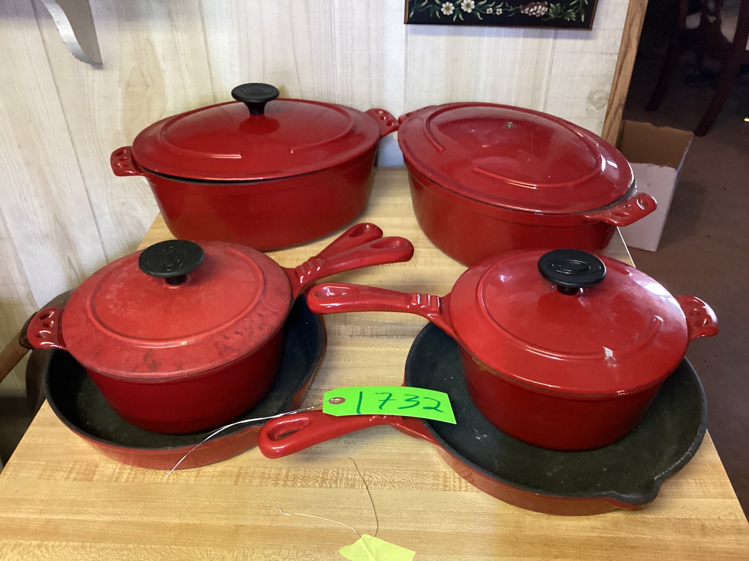 Image for Uniontown, PA – Online Estate Auction: Antique Dolls, Furniture, Glassware and More!