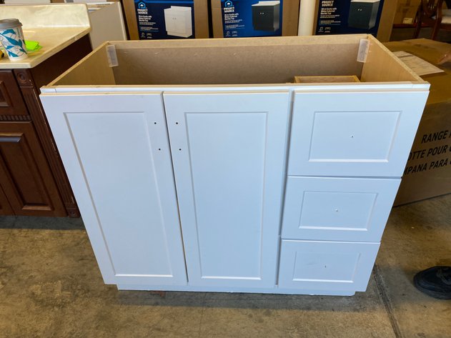 Image for Farmington, PA -- Over 500 Lots Pokemon & Sports Card, Bath & Kitchen Fixtures, Lighting, Furniture, Construction & Remodeling Supplies and More!