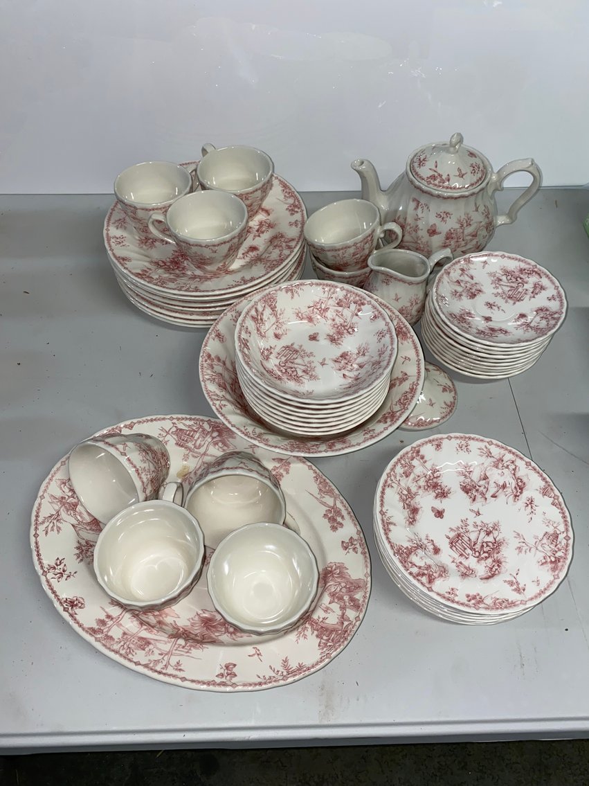 Image for Fayetteville, WV – Barker Estate Sale # 3: Fiesta Ware, Sets of China, Beautiful Glassware, Quality Home & Seasonal Decorations