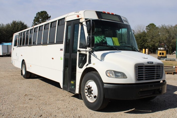 Image for Groome Transportation (Hyster 55 Fortis Warehouse Forklift and 2016 Freightliner Thomas Bus) - Houston, TX 77023