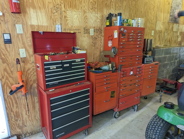 Image for Glenn and Joy Darnell Estate Auction