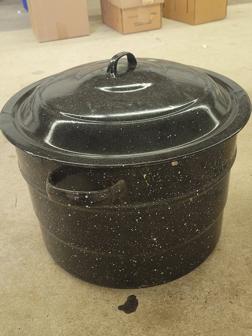 Image for Glenford and Marie Amstutz Estate Auction