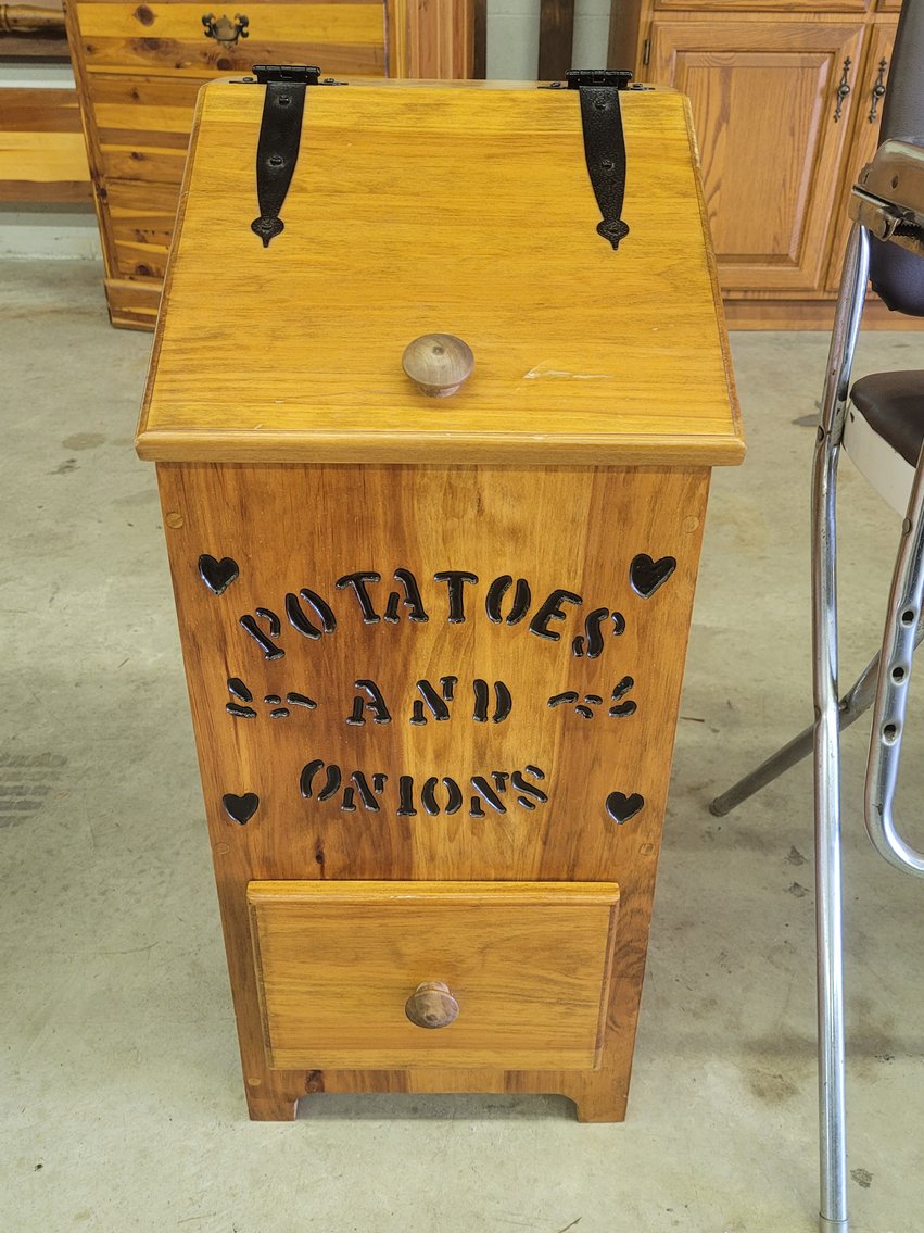 Image for Glenford and Marie Amstutz Estate Auction