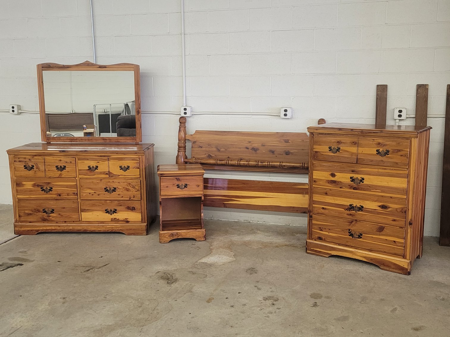 Image for Glenford and Marie Amstutz Estate Auction