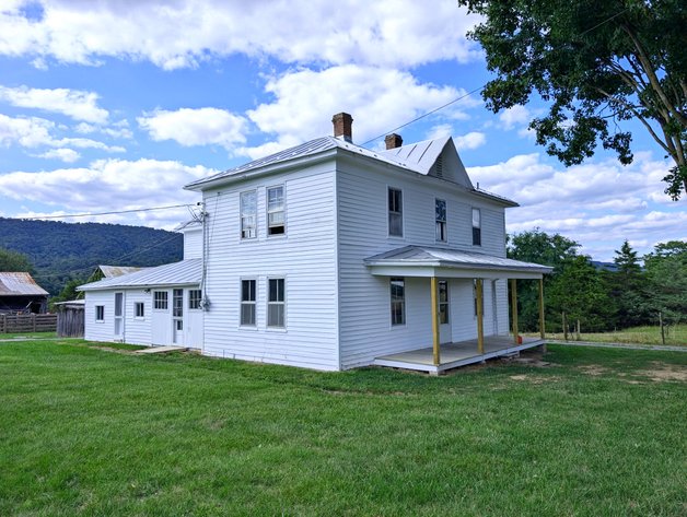 Image for 70 +/- Acres With Farmhouse And Outbuildings Near Singers Glen VA