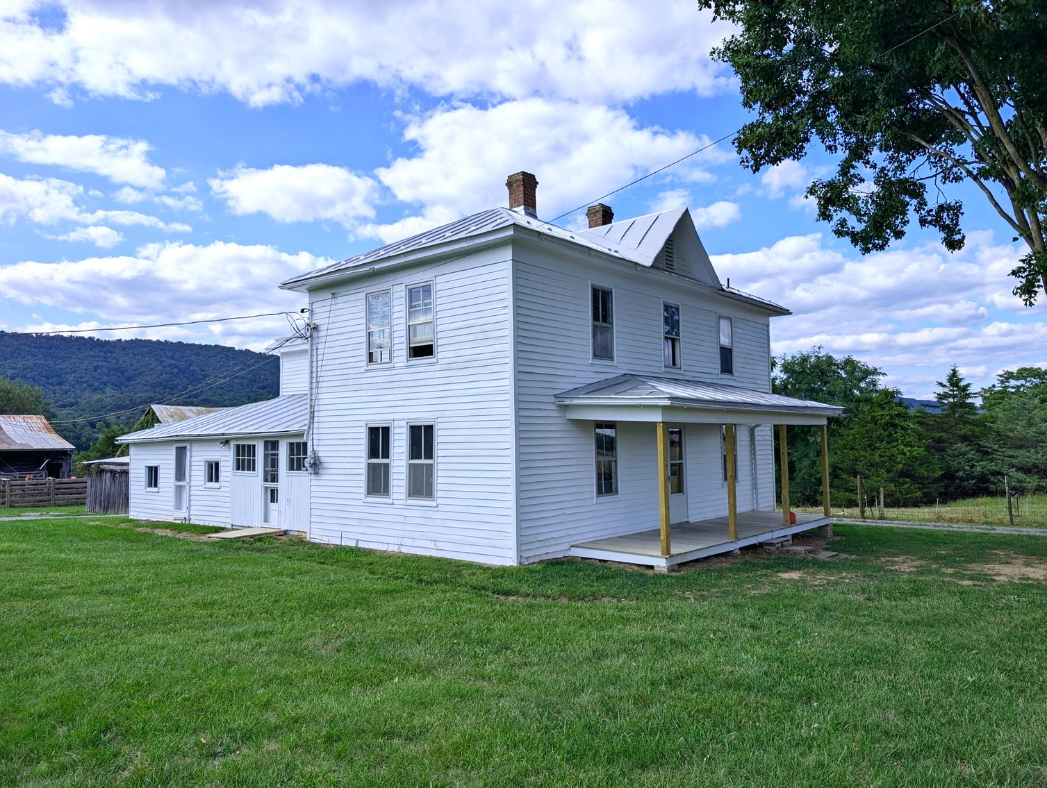 Image for 70 +/- Acres With Farmhouse And Outbuildings Near Singers Glen VA