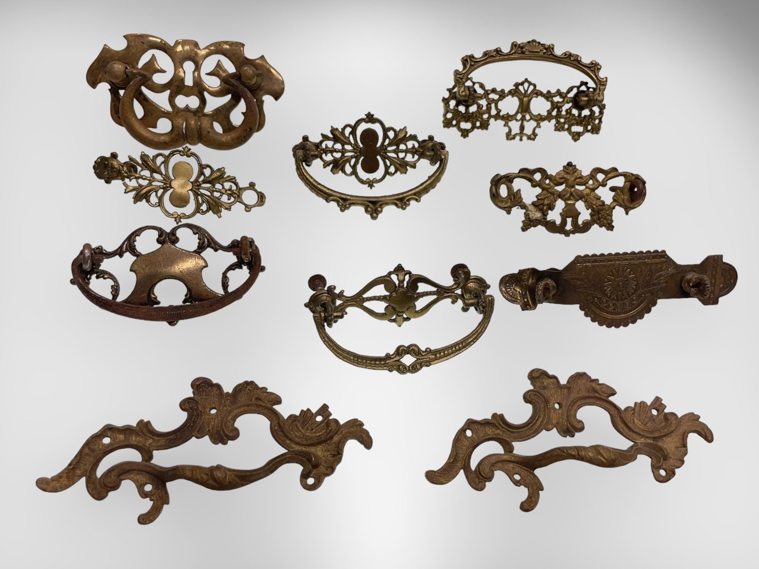 Image for Estate Treasures: Antiques, Decorative Arts, and Artifacts From Around The World