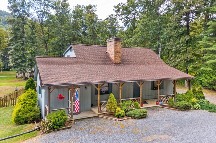 Image for 3 Bed/3 Bath Home Near The Mountains